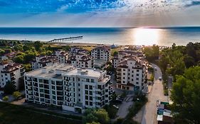 Лонг Бийч Апартхотел